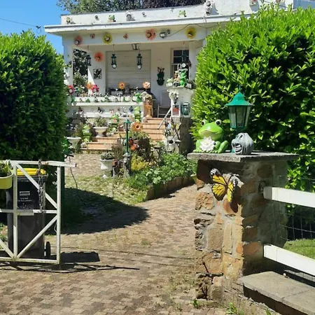 Le Refuge De L'ourthe 住宿加早餐酒店 哈穆瓦尔